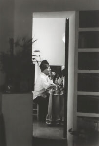 Salvador Dalí: Dans la Garderobe.