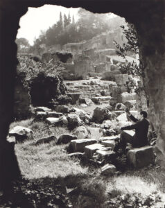 „Künstler auf dem Forum Romanum / Rom 1949“.