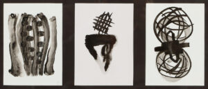 Durchbrochene Vase – Abstrakte Komposition auf Dreieck – Komposition mit Kreisformen.